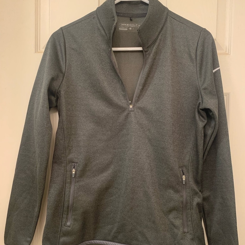 Women’s Nike Fleece Long Sleeve Gray Size Medium